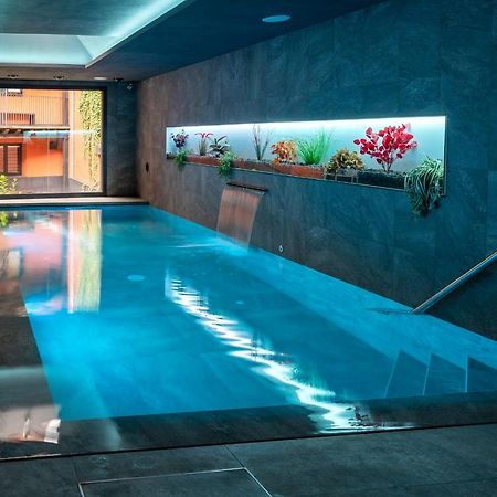 Apartaments Y Habitacions Entre Volcans Olot Luaran gambar