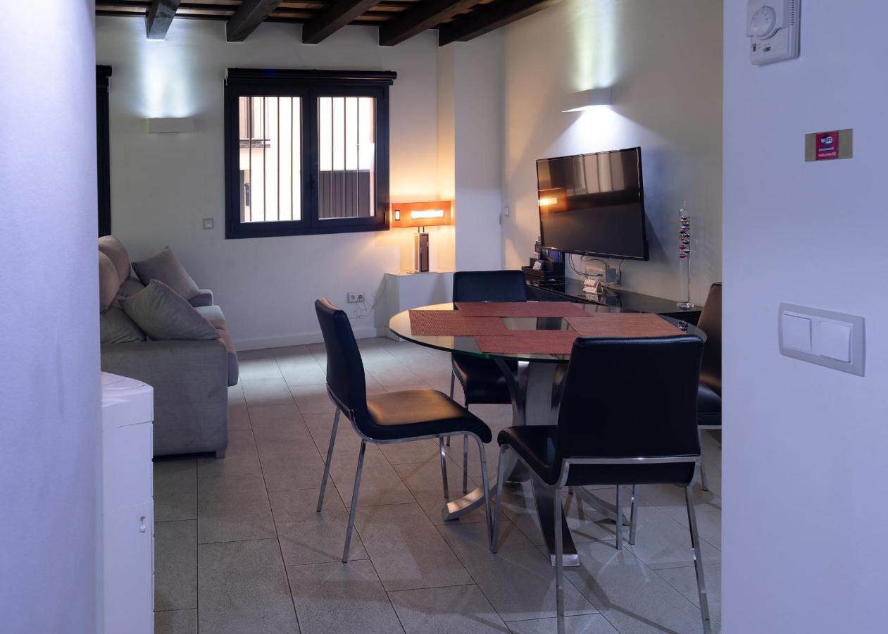 Apartaments Y Habitacions Entre Volcans Olot Luaran gambar