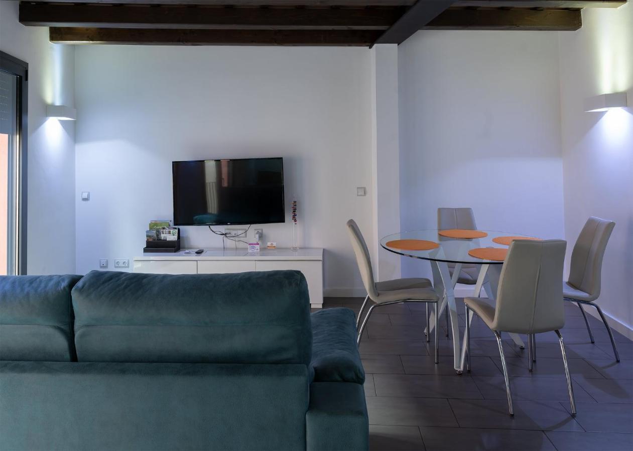 Apartaments Y Habitacions Entre Volcans Olot Luaran gambar