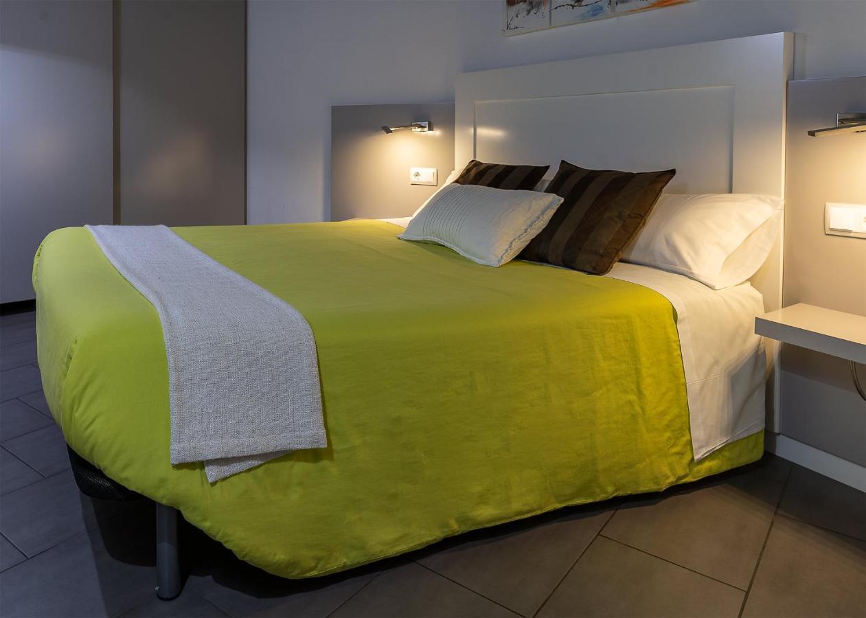 Apartaments Y Habitacions Entre Volcans Olot Luaran gambar